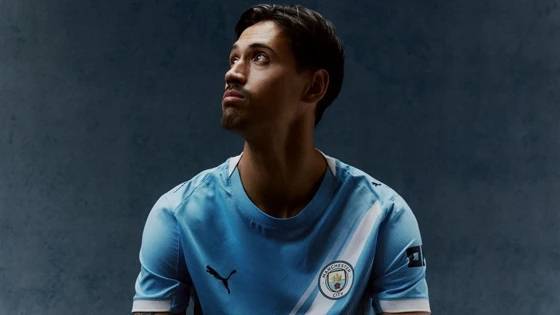 转会费总价7000万欧！官方：曼城签下26岁米兰中场赖因德斯