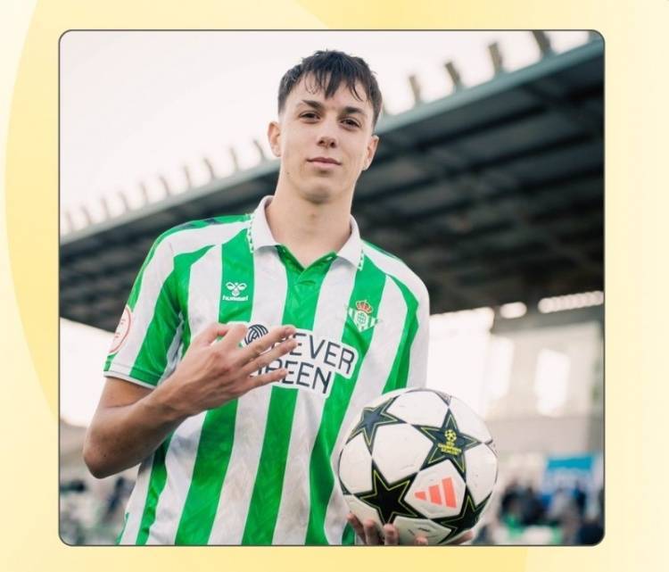 记者：尤文原本接近签下19岁前锋埃斯特万，但贝蒂斯突然反悔